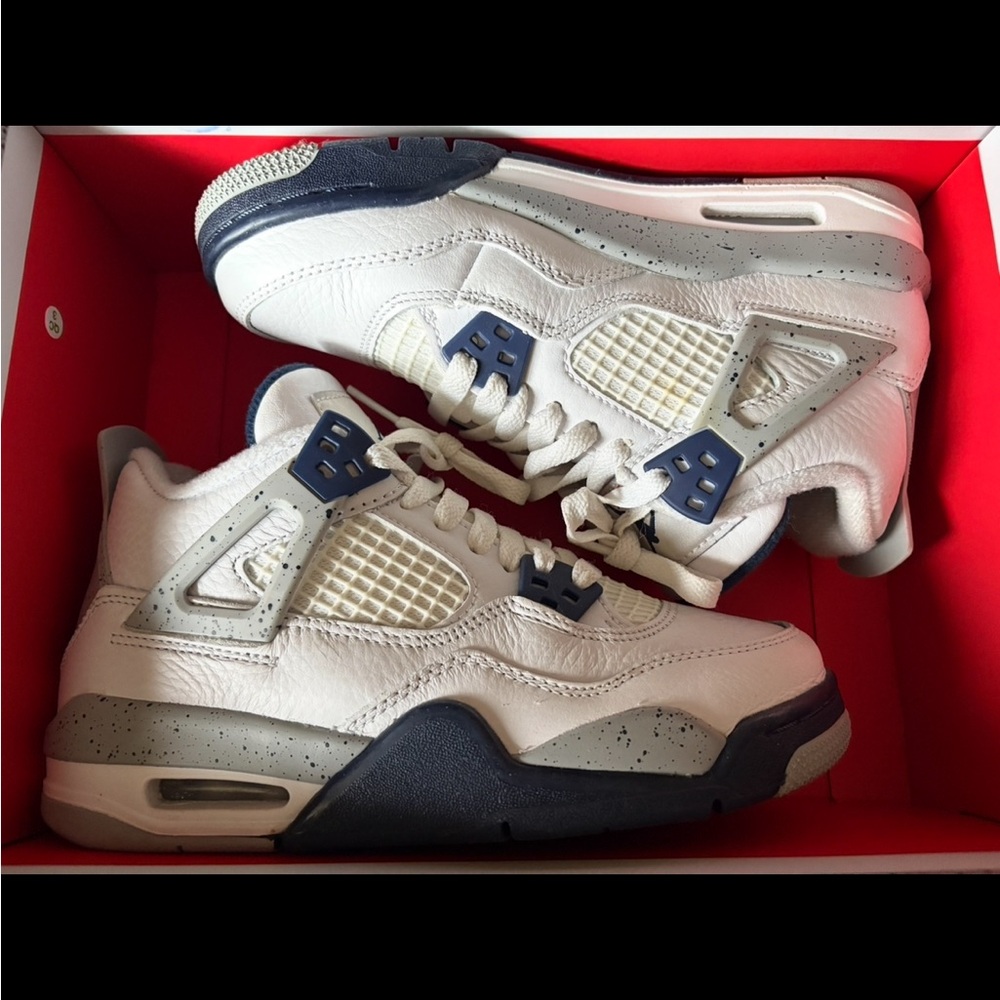 Jordan Sneakers White and Navy